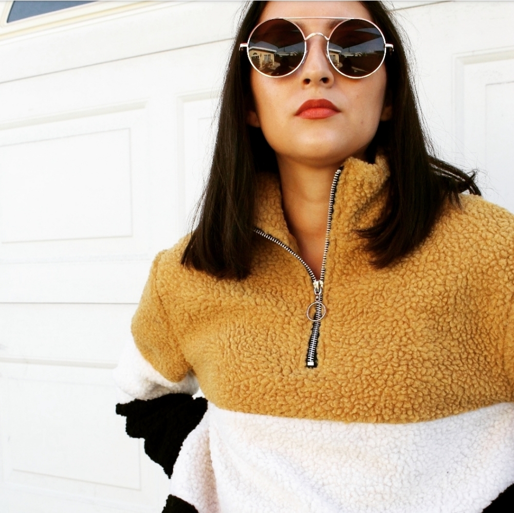 🚨END OF SUMMER SALE// Fluffy Yellow Pullover - Picture 3 of 7